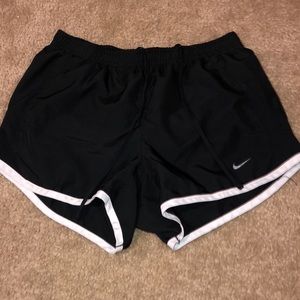 NIKE DRI-FIT WOMEN’S RUNNING SHORTS